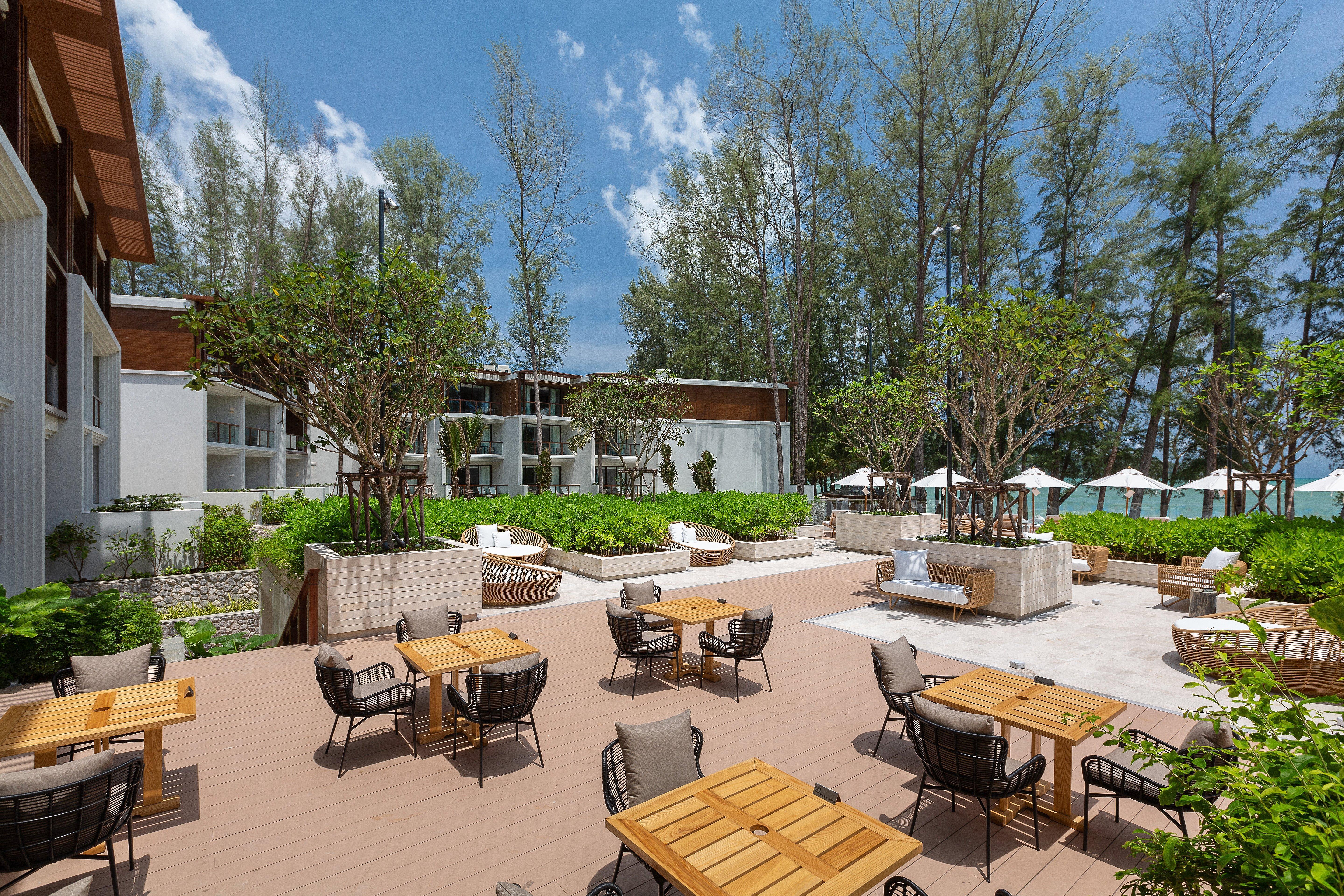 Intercontinental Phuket Resort By Ihg Kamala Beach Exteriör bild The Deck
